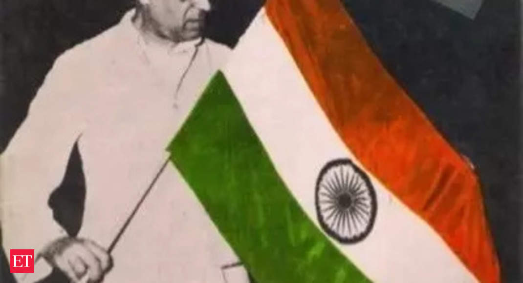 Congress, its leaders change social media display pics to Nehru holding tricolour