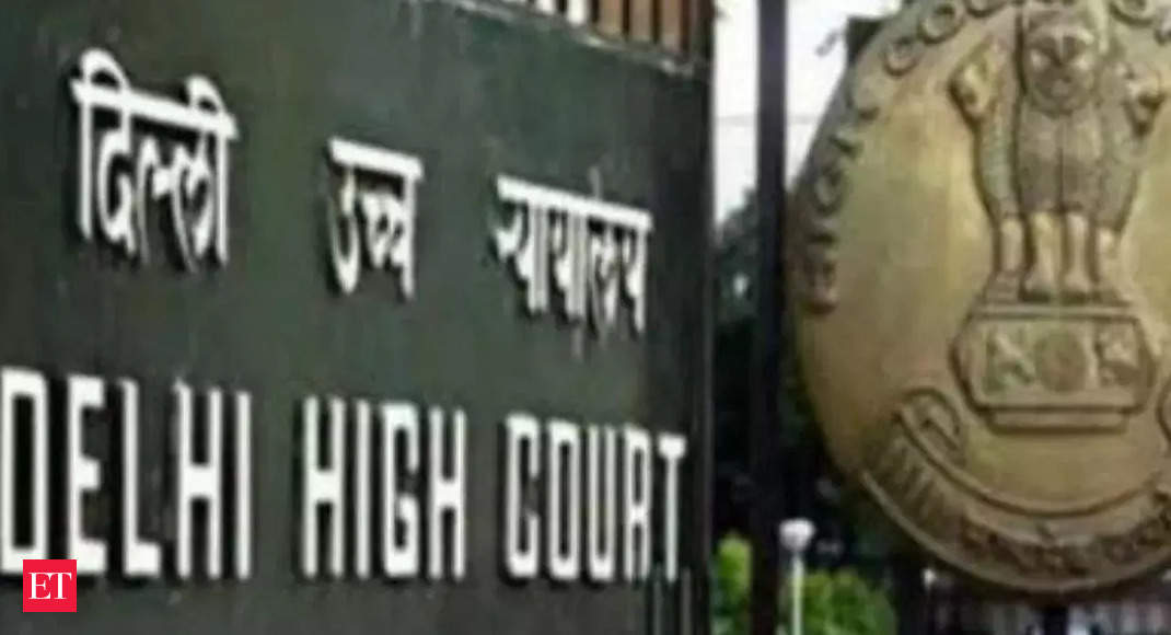 Not feasible to give security to every police officer handling high profile cases: HC