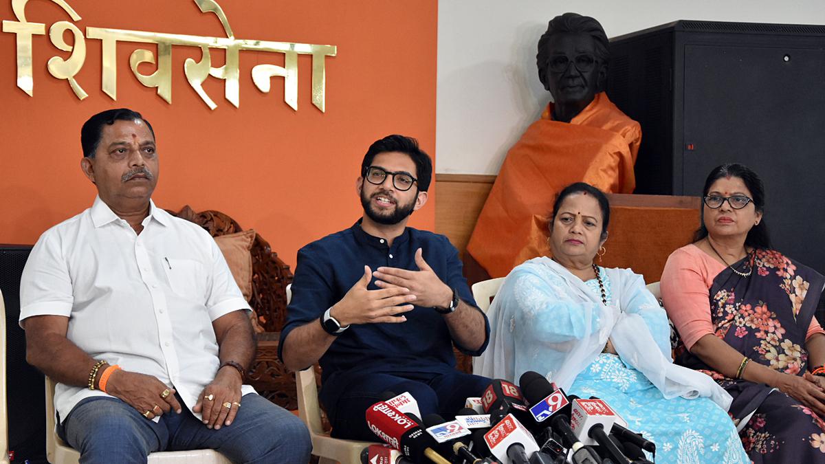 Aaditya Thackeray Criticizes Chief Minister Shinde Over Civic Failures Amid Heavy Showers in Mumbai