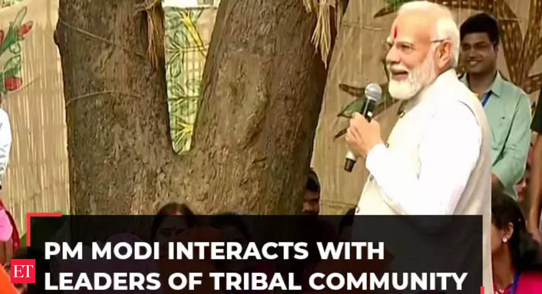 Madhya Pradesh: PM Modi interacts with leaders of tribal community, receives warm welcome from tribal women