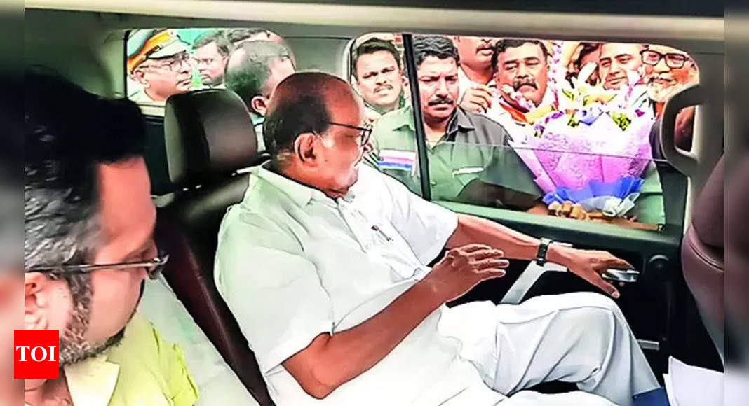 Neither Tired Nor Retired: Sharad Pawar Echoes Atal Bihari Vajpayee, Slams Adversaries