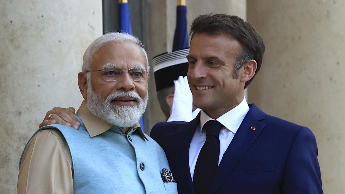 PM in France: Modi describes India as model of diversity and announces agreement for use of UPI in France