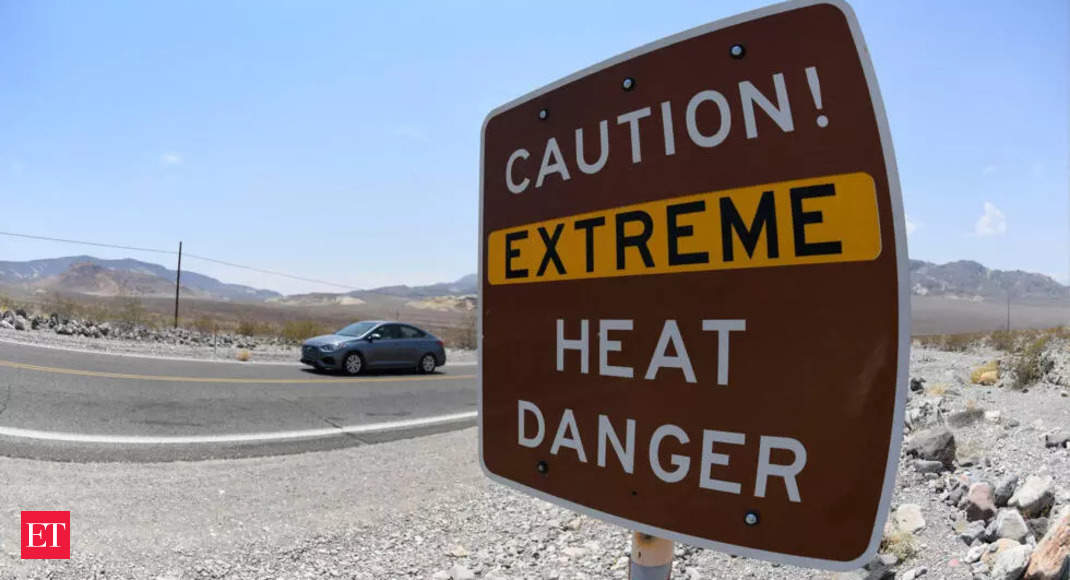 Visitors Brave Extreme Heat at Death Valley National Park