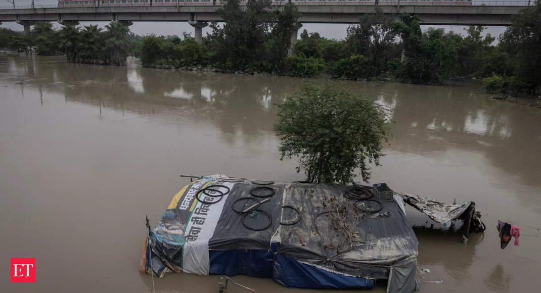 Delhi Floods: Bhairon Marg and ISBT Kashmere Gate to Timarpur stretch among roads opened for traffic