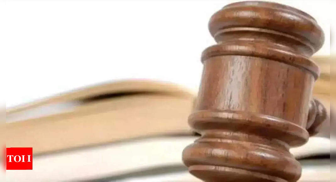 Cops Must be Sensitised on Same-Sex Couple Issues: HC