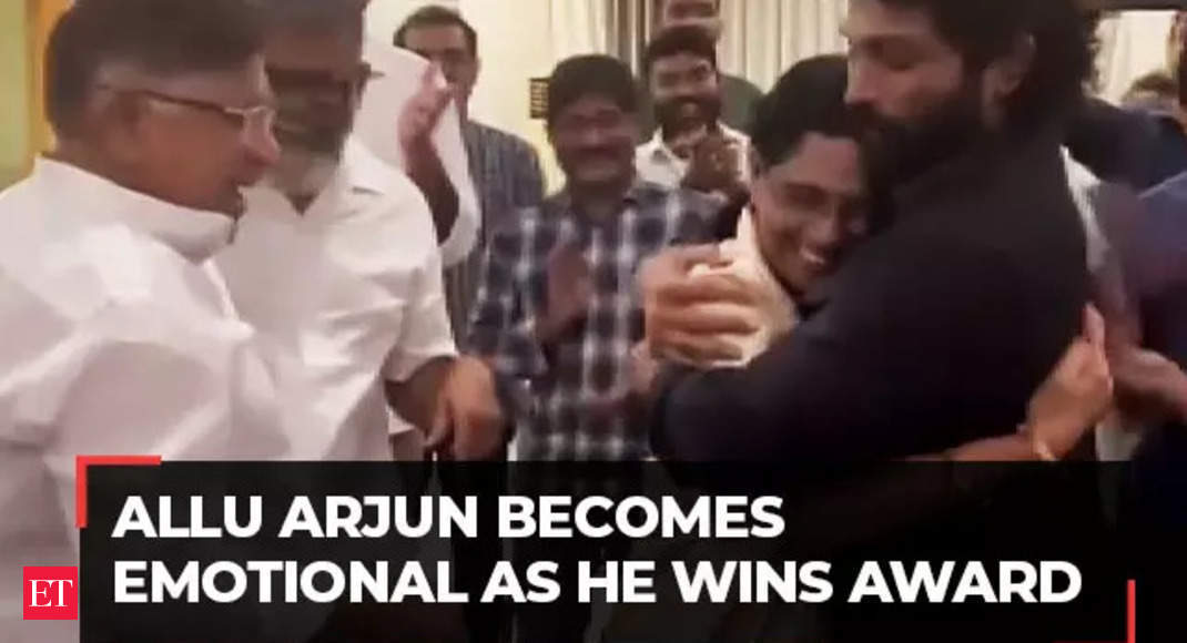 Allu Arjun becomes emotional as he wins award for Best Actor at National Film Awards 2023