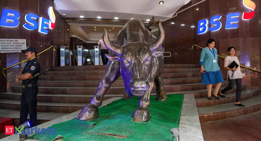 BSE shares hit a high on higher buyback price, derivatives business