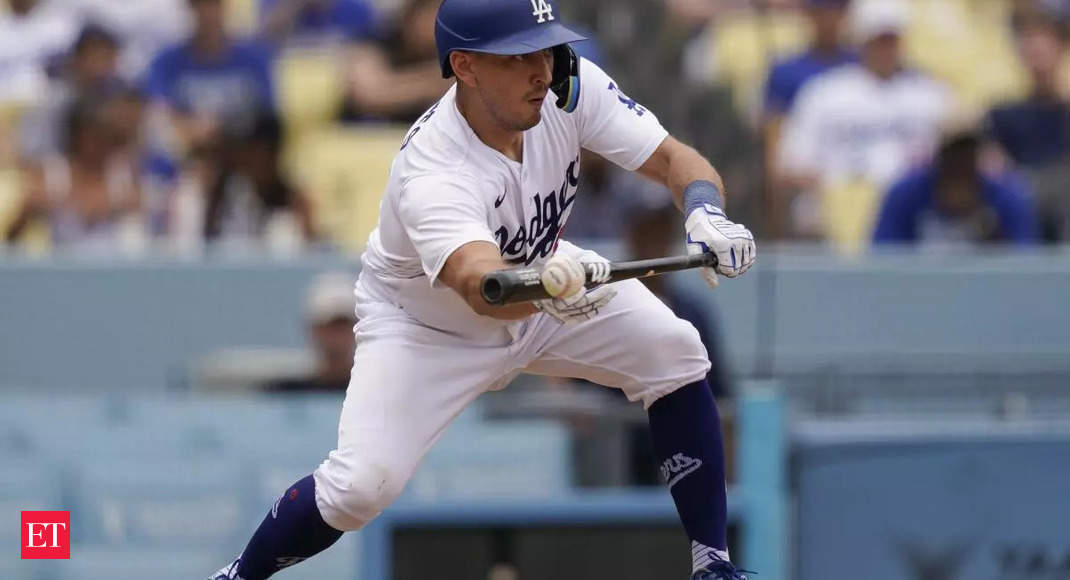 Los Angeles Dodgers’ Austin Barnes Forced to Leave Game After Being Hit on Head