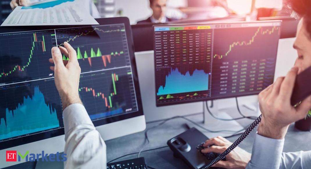 Tech View: Nifty forms bearish candle with long wick, what traders should do on Wednesday