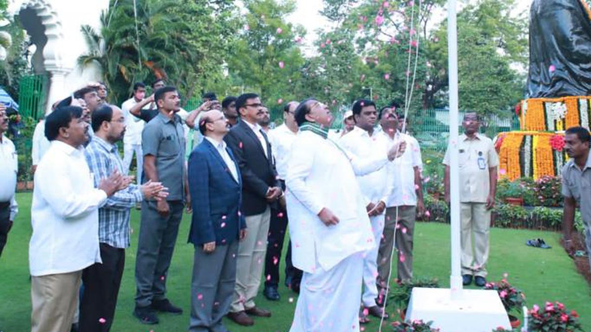 Telangana govt celebrates National Integration Day across state with fervour