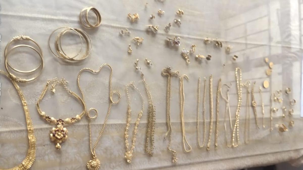 Bank Employee Arrested for Gold Jewellery Theft in Vellore