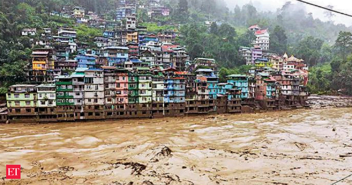 Over 3,000 tourists stranded in Lachen and Lachung in Sikkim