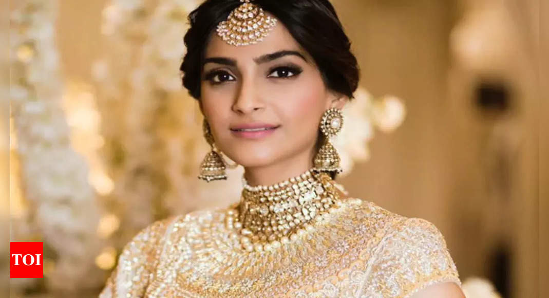 Sonam Kapoor Reacts to Israel-Hamas Conflict, Emphasizes Non-violence