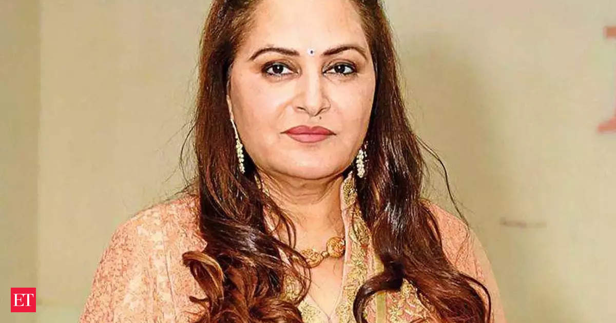 Rampur court issues non-bailable warrant against Jaya Prada