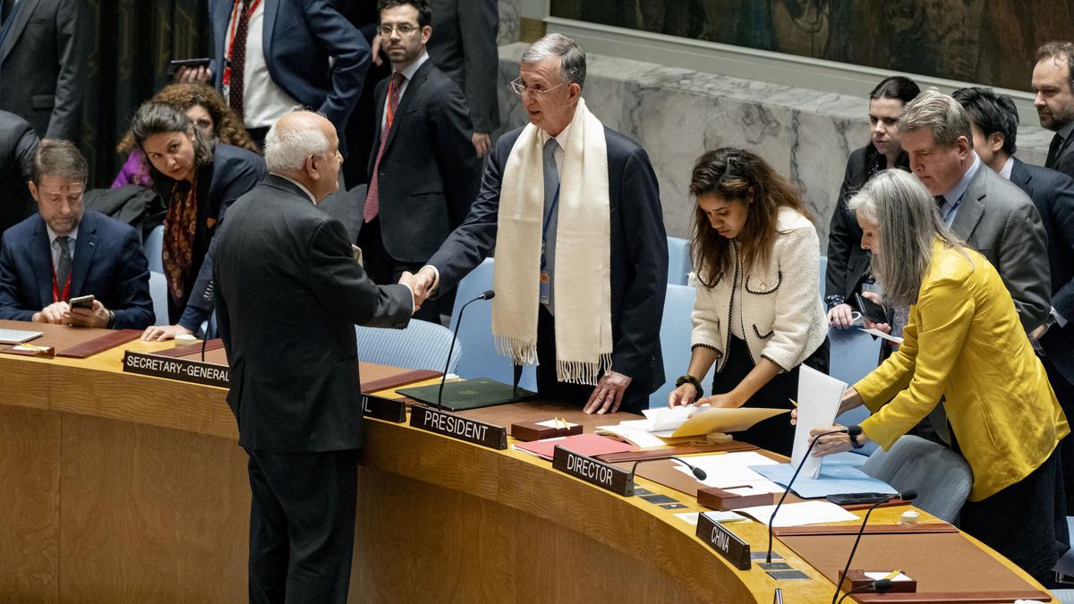 UN Security Council Meets to Vote on Rival Resolutions on Israel-Hamas Conflict