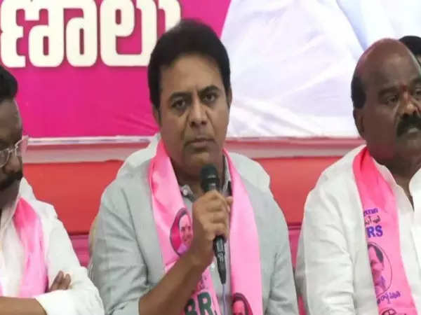 Telangana Minister KT Rama Rao and Opposition Leaders Receive Apple Warnings