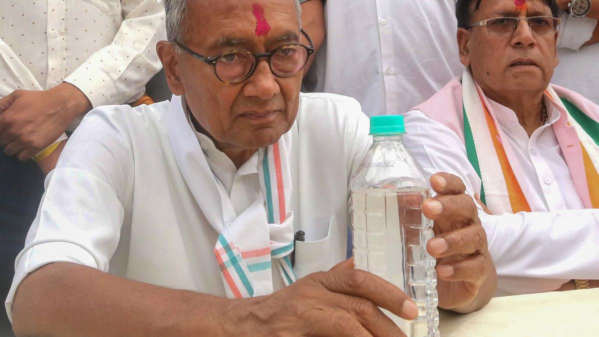 Congress Will Do Well in MP Polls, Scindia’s Absence Won’t Impact Its Prospects: Digvijaya Singh