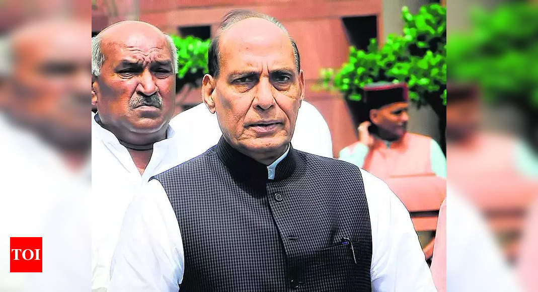 Rajnath: Crisis of Trust in Indian Politics Deepened Because of Congress