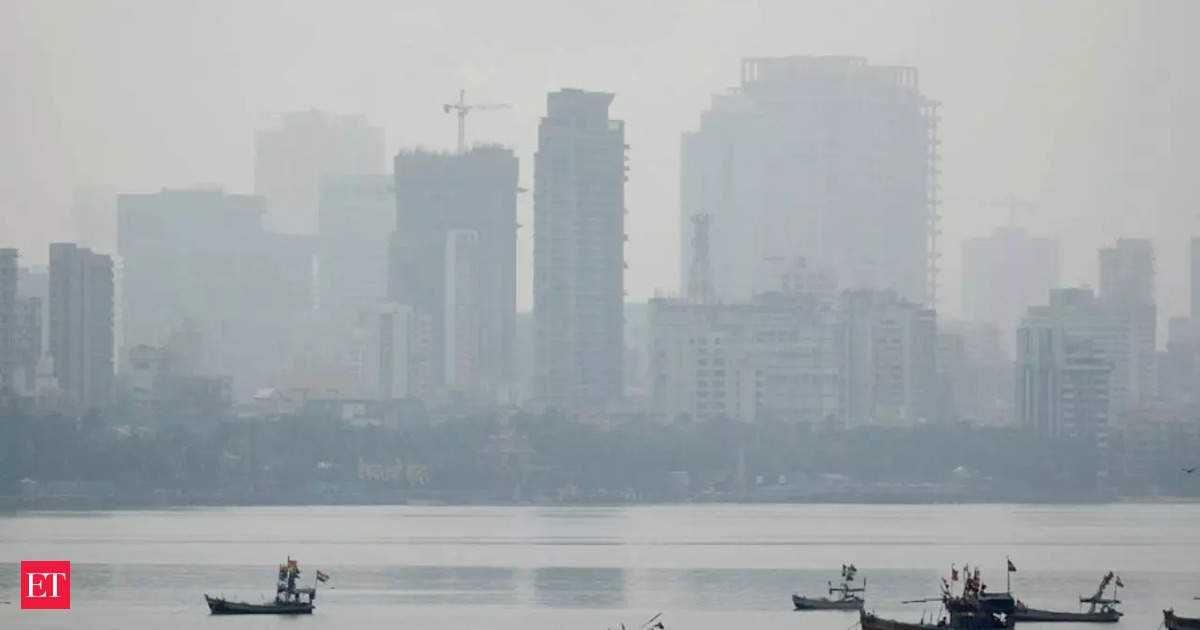 Avoid Morning and Late Evening Outdoor Walks, Running, Jogging If AQI is “Poor to Severe”: Maharashtra Govt Advisory