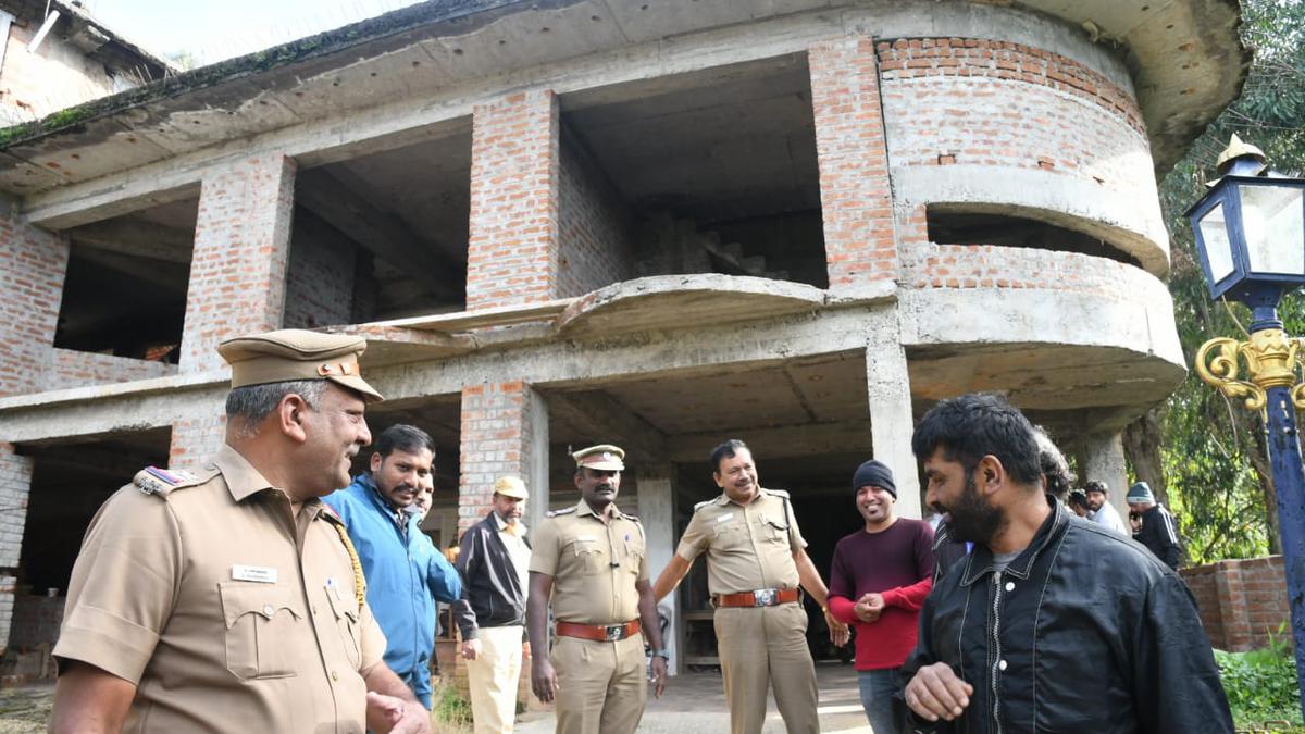 Leopard Enters House in Coonoor, Seven Injured