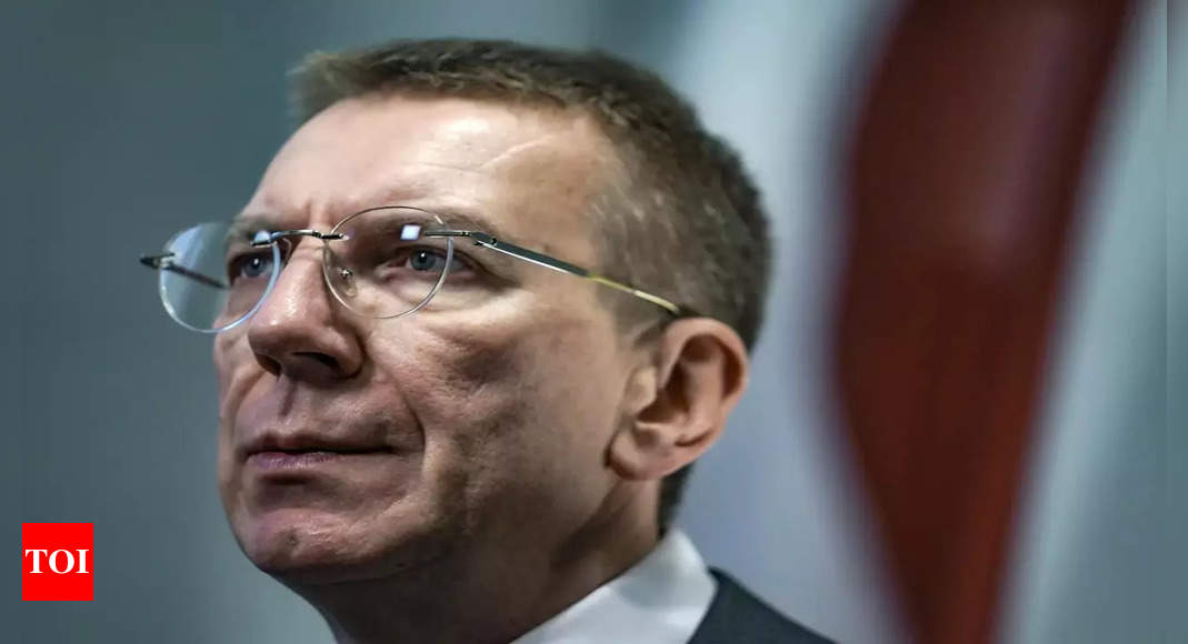 Latvia’s President Says West Must Arm Ukraine to Keep Russia from Future Global Adventures