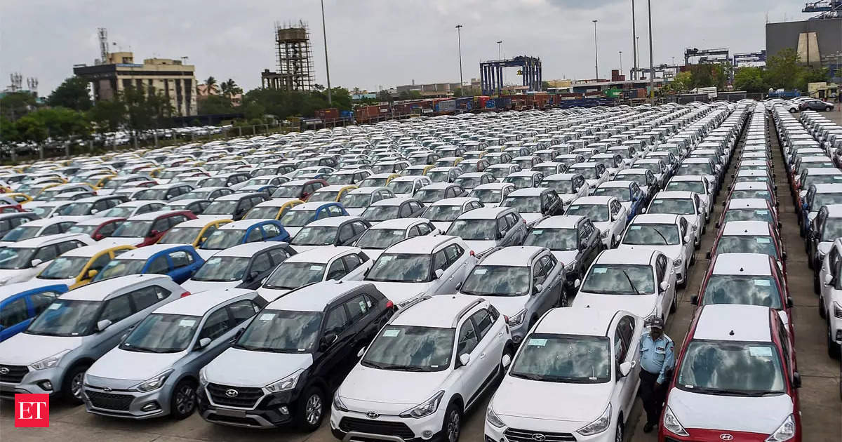 Car Companies Expect Record Sales This Year on Bumper Festive Demand