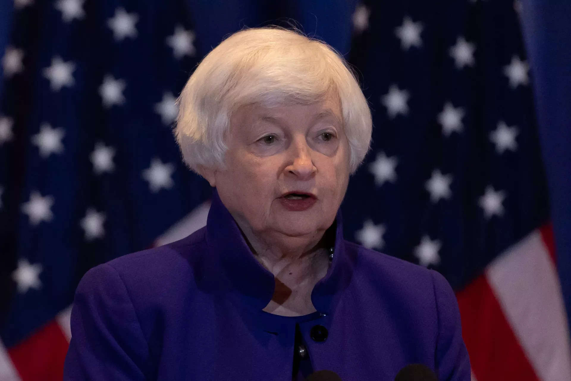 Janet Yellen Disagrees with Moody’s Outlook on US Debt