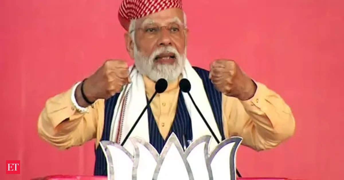 PM Modi Accuses Congress of Exploiting Tribal Votes, Promises Free Education for Tribal Girls in Madhya Pradesh