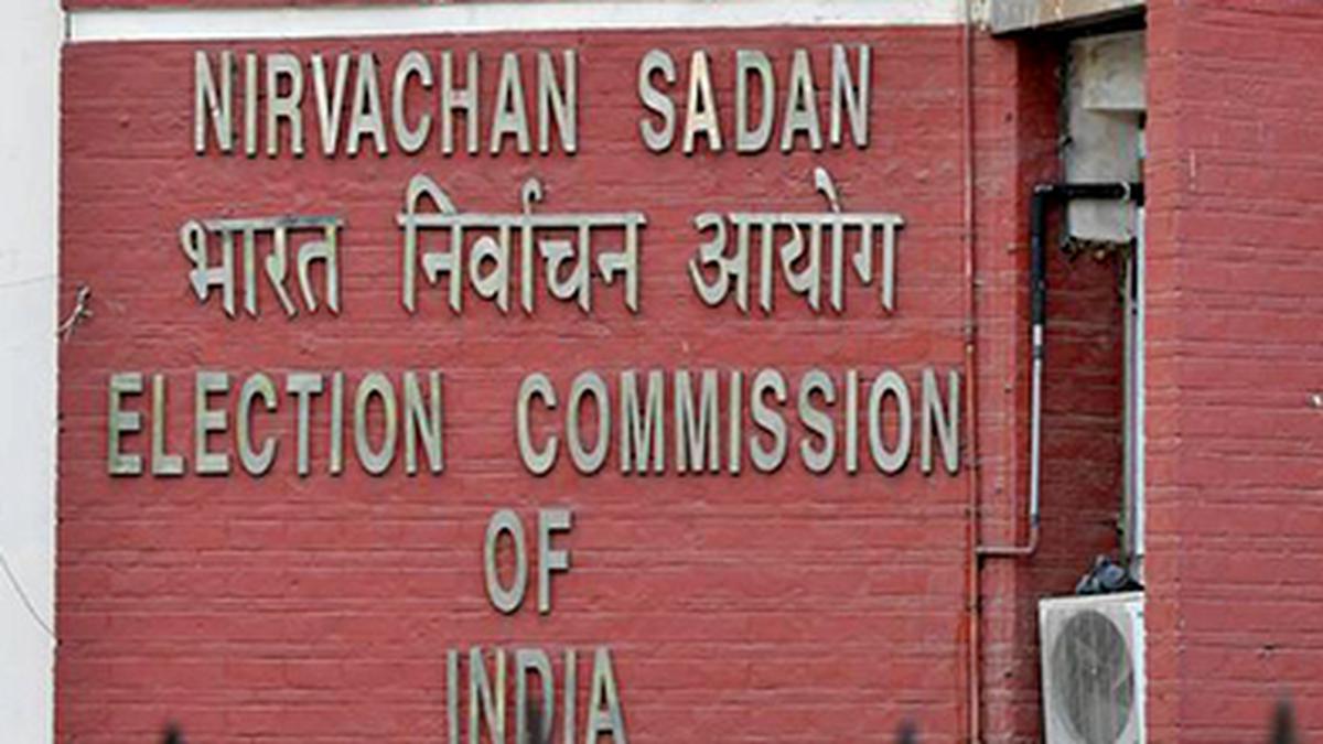 EC Issues Notice to Karnataka Government Over Advertisements in Newspapers in Poll-Bound Telangana