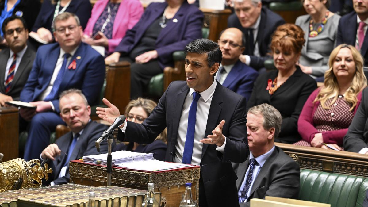 Britains Prime Minister Rishi Sunak defends decision to snub Greek PM in sculpture row