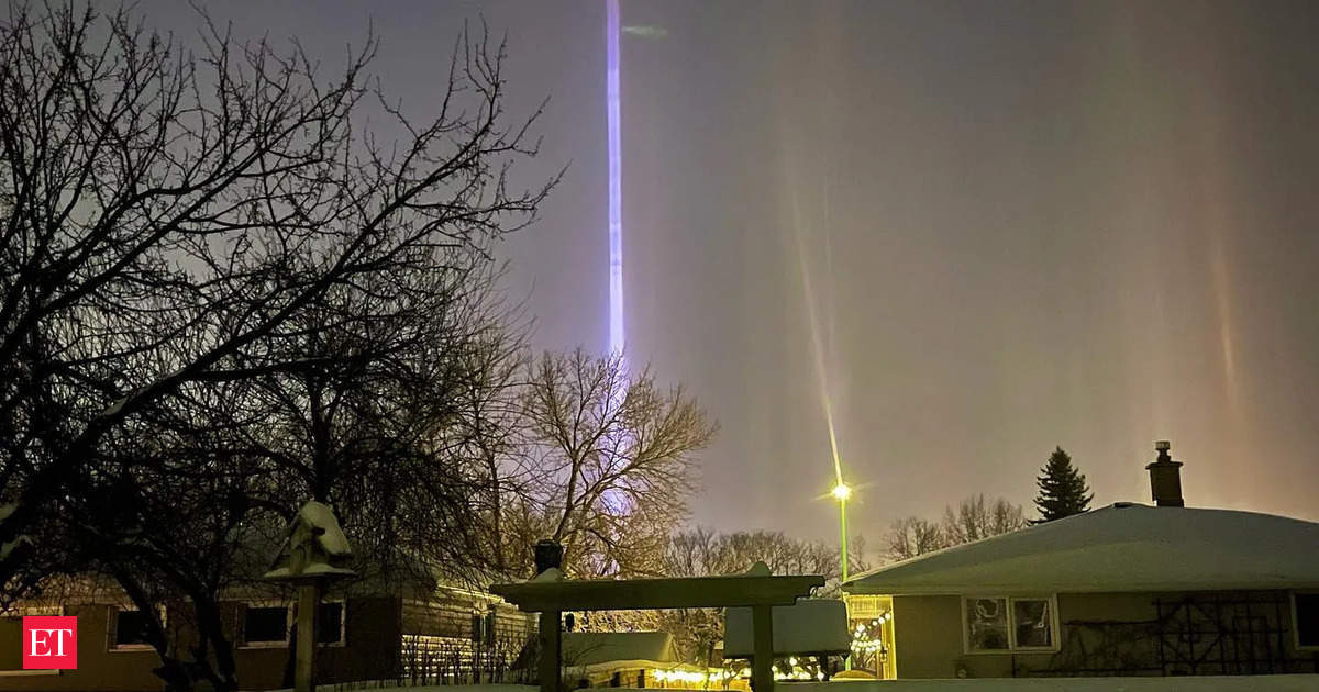 Canada Night Sky Dazzles with Stunning Light Pillars: What Are These?