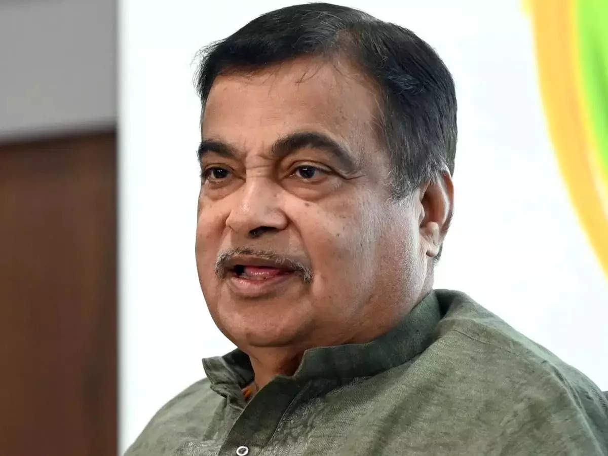 Nitin Gadkari Unveils Plans for Modern Club and Air-Conditioned Market in East Nagpur