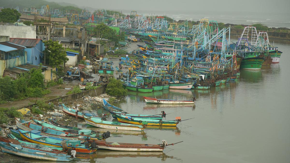 Indian Fishermen Allegedly Attacked by Sri Lankan Navy at Sea