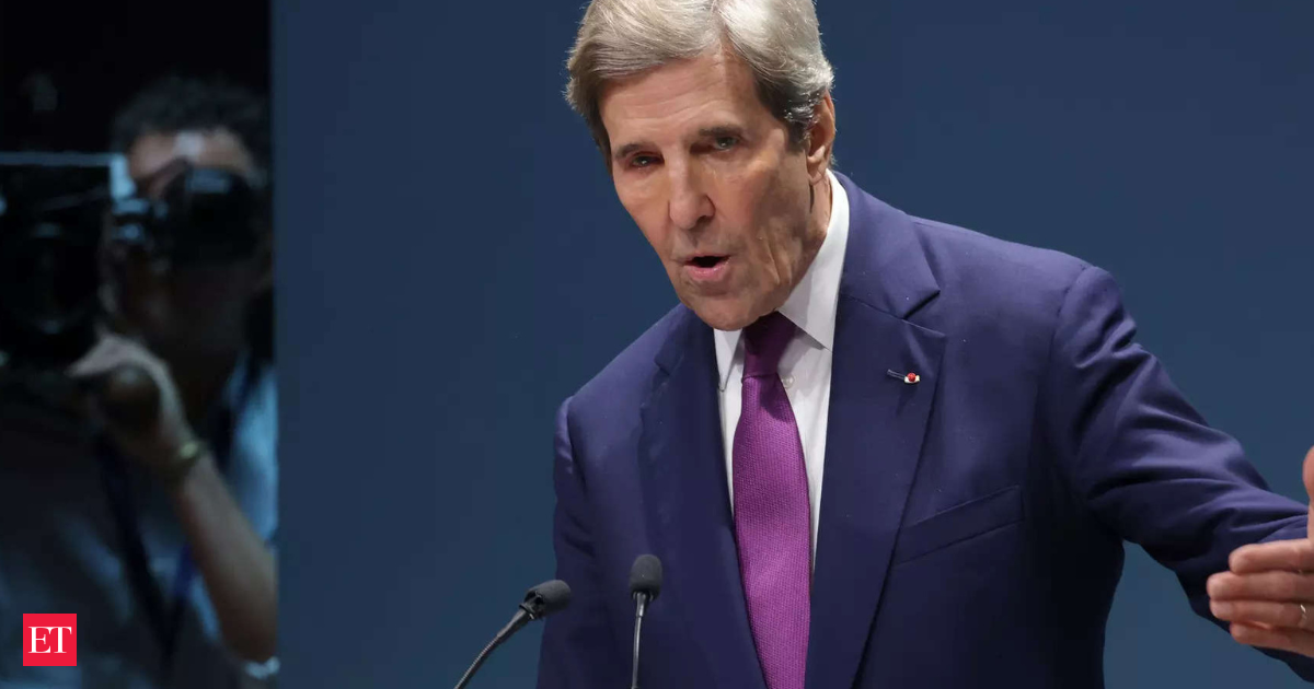 US Envoy John Kerry Emphasizes Electrification in India’s Transport Sector