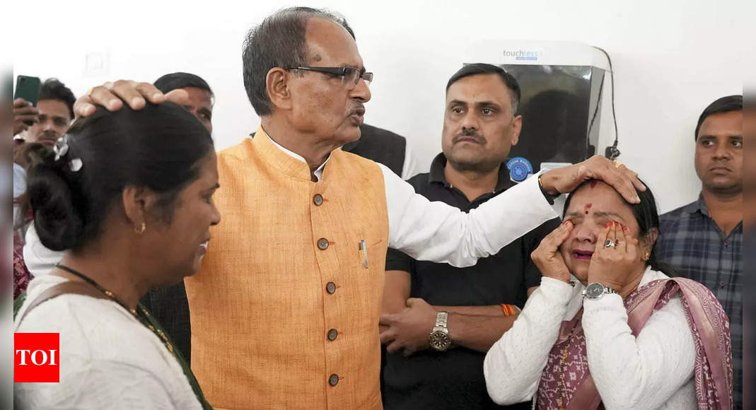 Outgoing Madhya Pradesh Chief Minister Shivraj Singh Chouhan Declares He Would Rather Die Than Seek Something For Himself From His Party