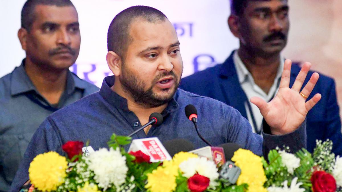 RJD’s Tejashwi Yadav Condemns Remarks by DMK’s Dayanidhi Maran Regarding Workers from Bihar and UP