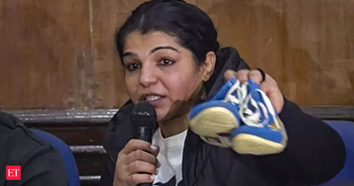 Former wrestler Sakshi Malik expresses concern about suspension of Wrestling Federation of India body