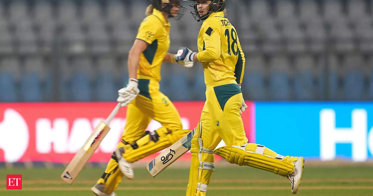 Australia Beat India by 3 Runs, Win Series