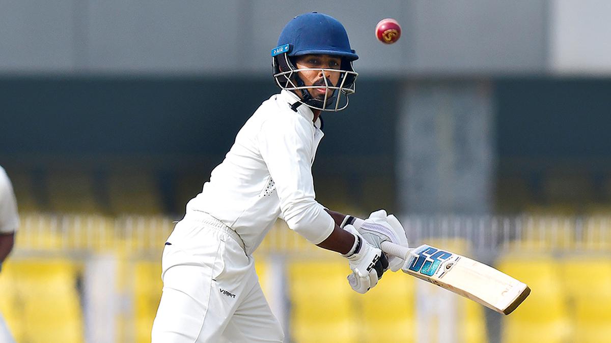 Kerala Skipper Kunnummal Leads the Way with Century Partnership