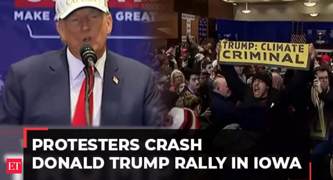 Protesters disrupt Donald Trump rally prior to Iowa caucuses