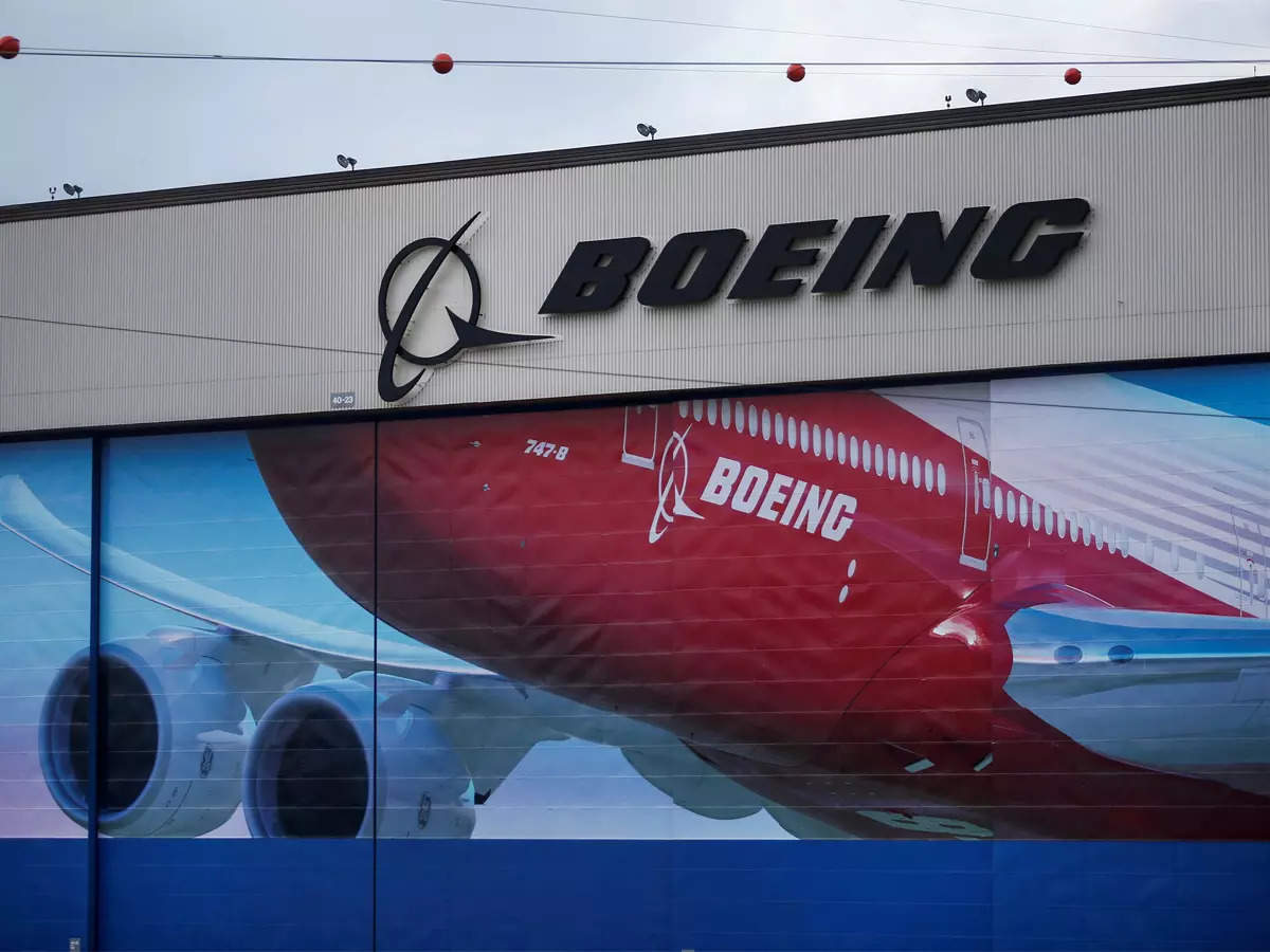 Boeing’s Crisis Intensifies as 737 Max 9 Incident Sparks Safety Concerns