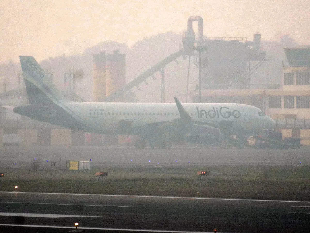 Delhi Airport Experiences Delays and Cancellations Due to Poor Visibility