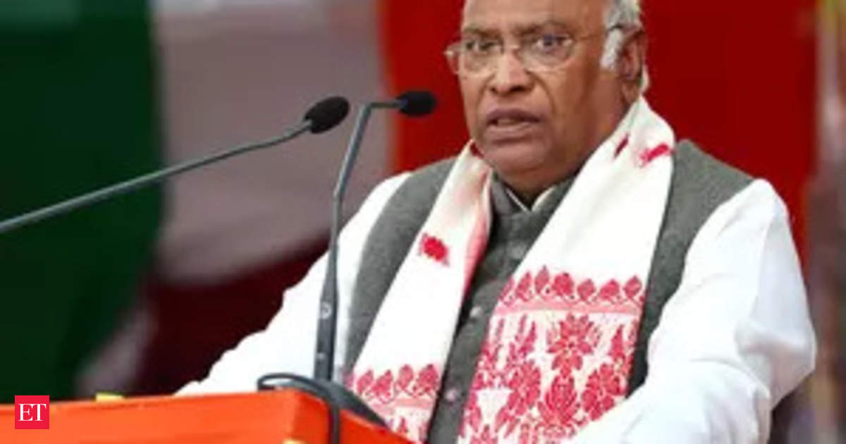 People Will Suffer Under Modi Govt if Rahul Gandhi’s Struggle to Save Democracy Fails: Kharge