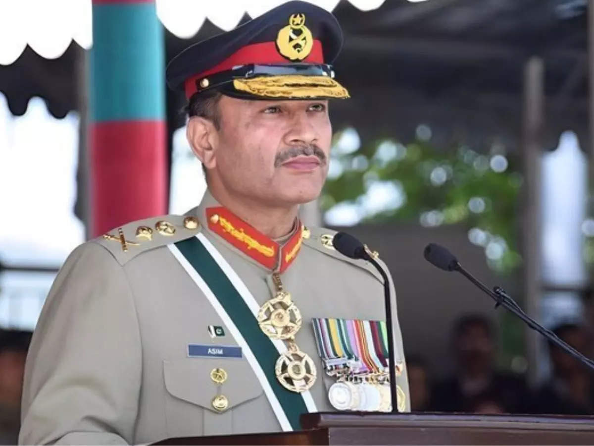 Army Chief emphasizes importance of a unified government amid rigging allegations in Pakistan’s general elections