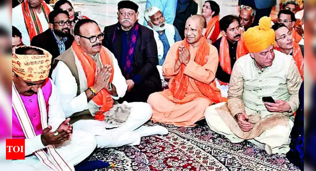 UP Legislators Visit Ayodhya to Pay Obeisance to Ram Lalla