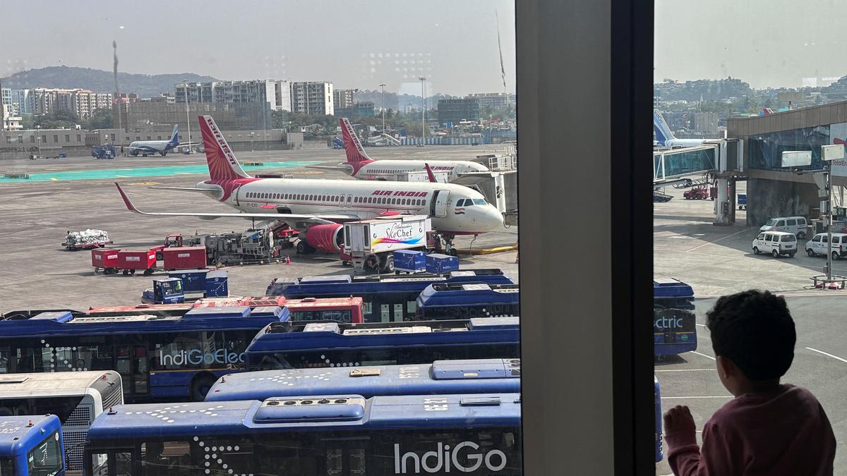 Government asks Mumbai Airport to cut flights over severe congestion