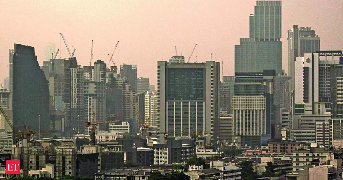 Bangkok says WFH as pollution blankets Thai capital