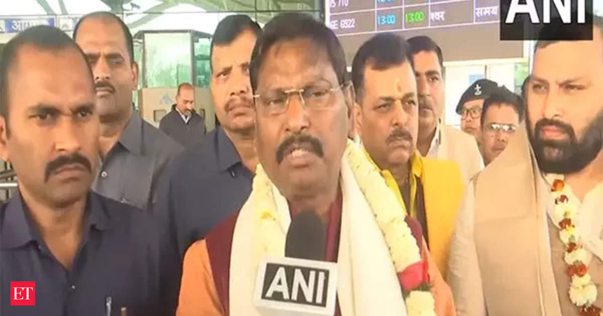 More Efforts to be Put in From Both Sides for Consensus: Union Minister Arjun Munda on Farmers’ Protest