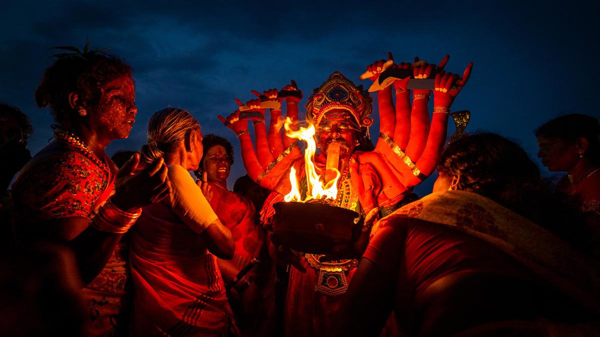 Capturing Moments: Photographer S R Sai Sanjay Prasath Wins National Award for Dasara Festival Photos