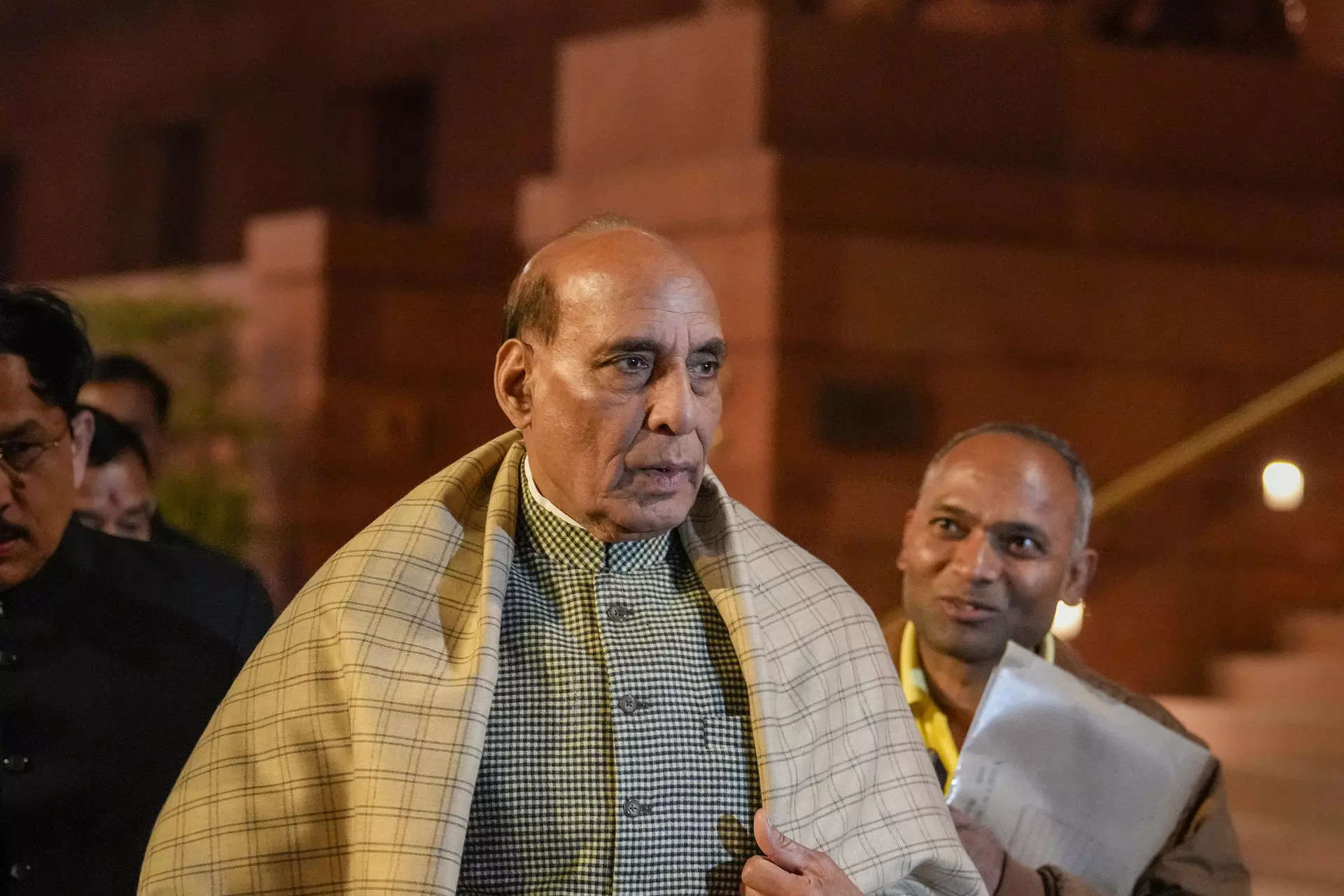 Rajnath Singh to Celebrate Holi at Siachen, Battling Frostbite and Avalanches at 20,000 ft